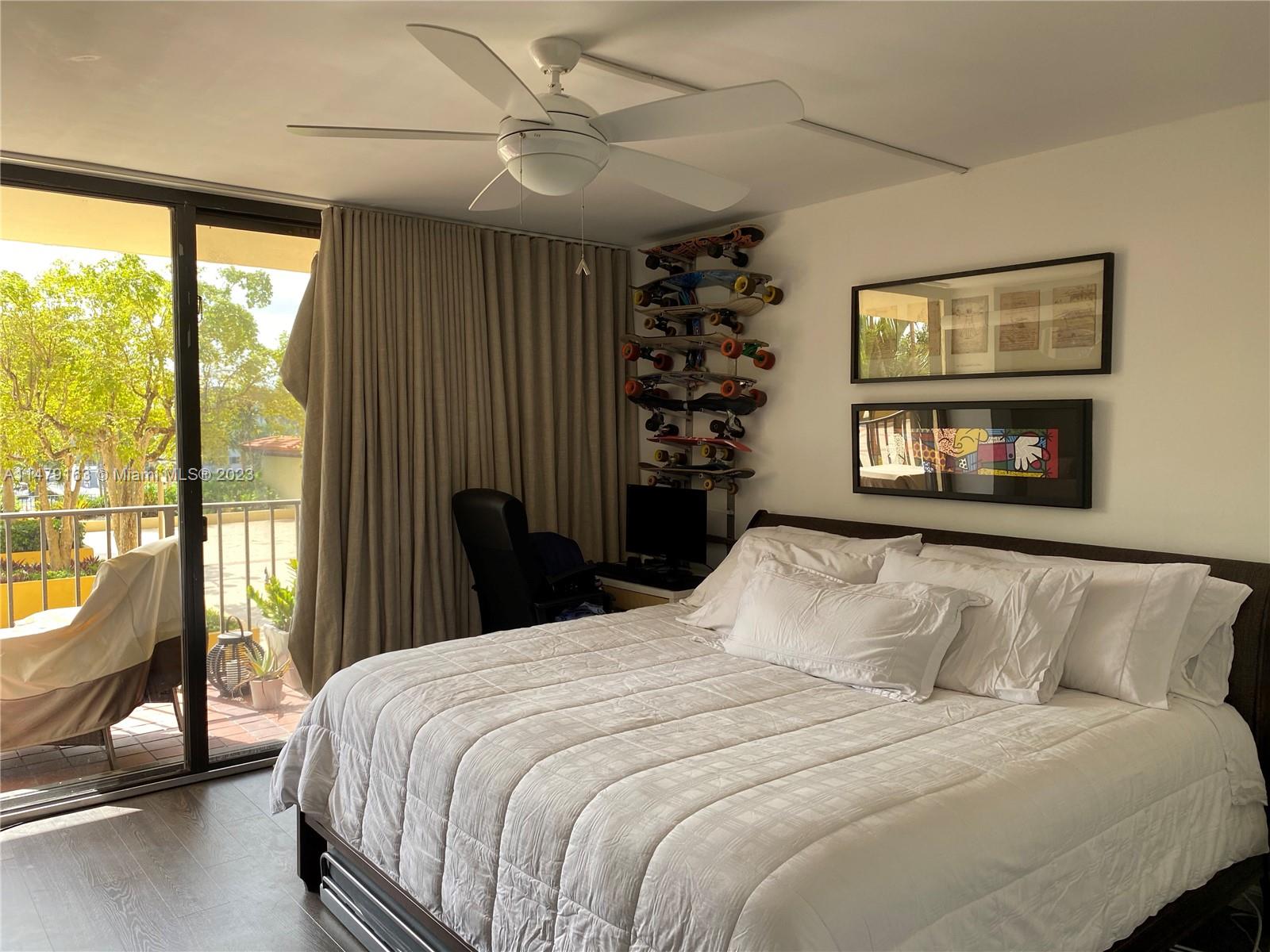 image Winston Towers 70021