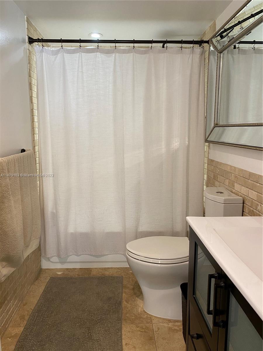 image Winston Towers 70024