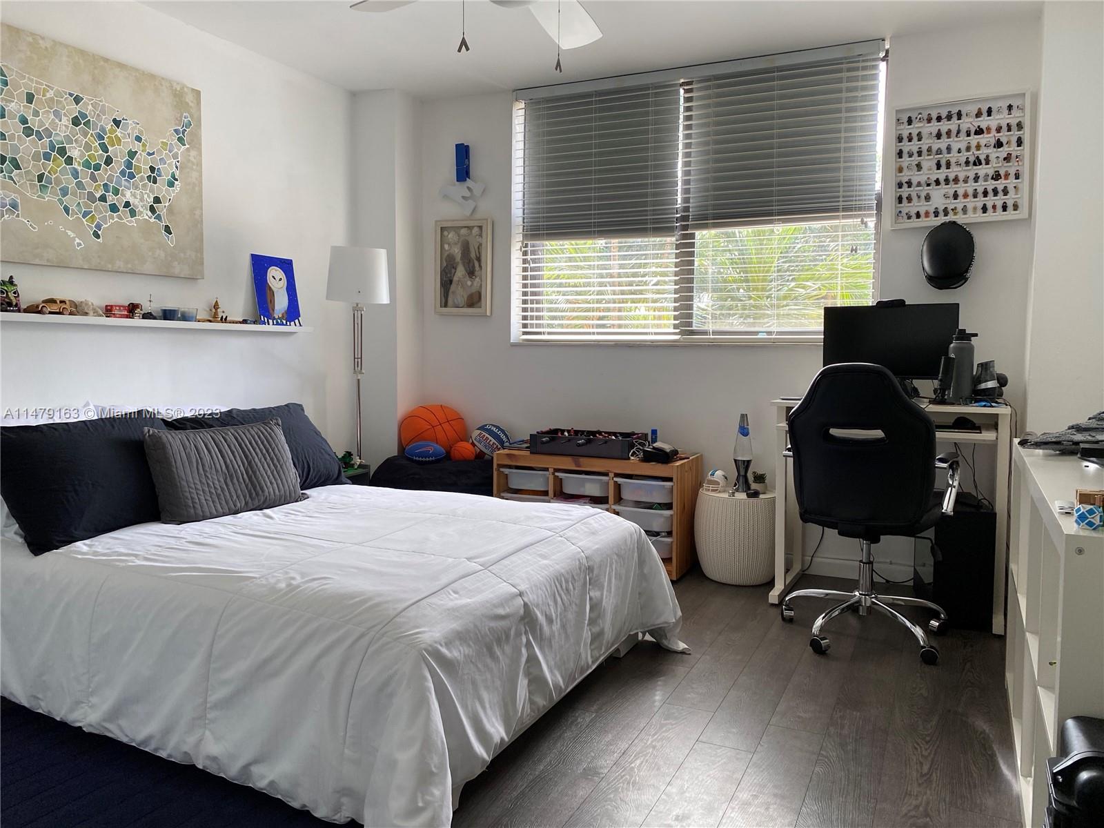 image Winston Towers 70028