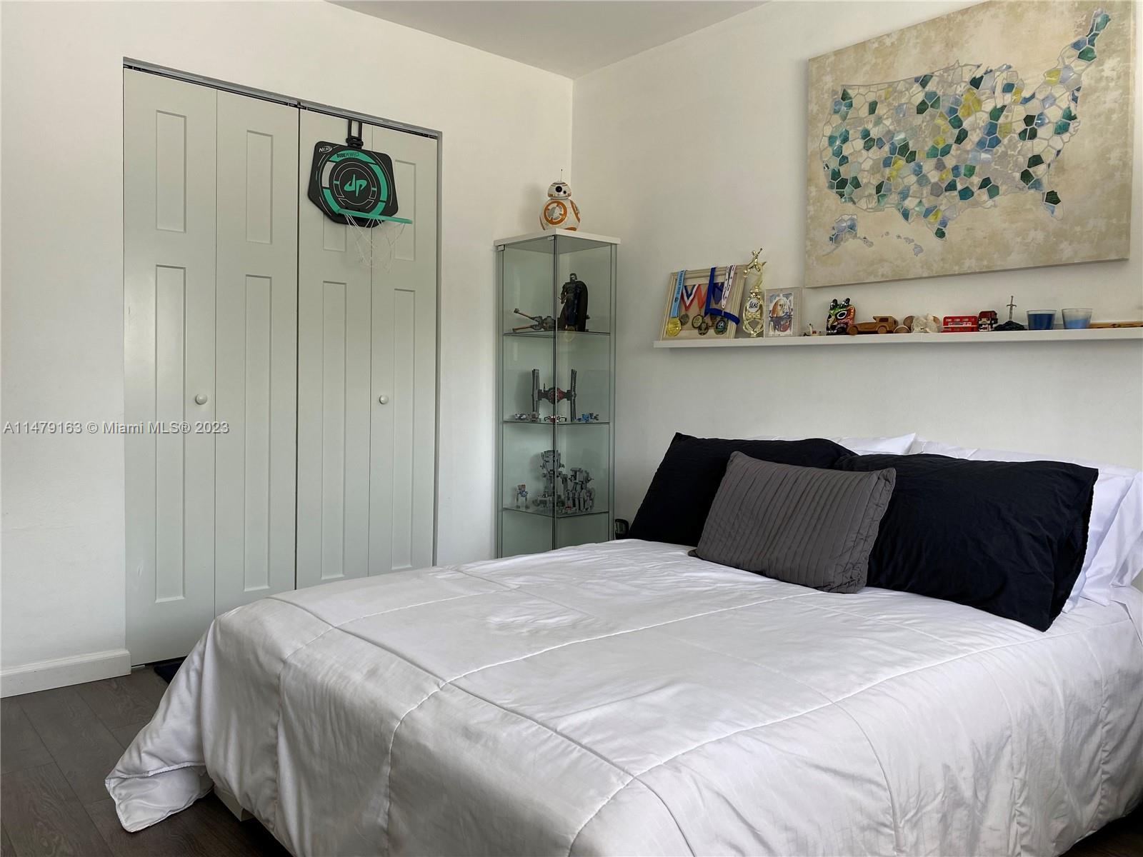 image Winston Towers 70029