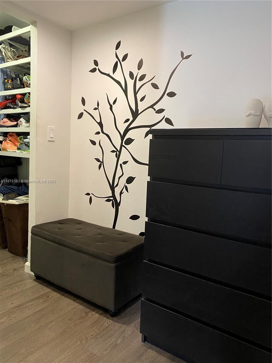 image Winston Towers 70042