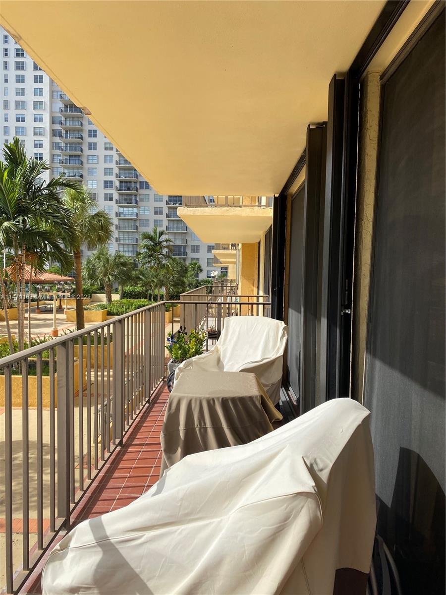 image Winston Towers 70046