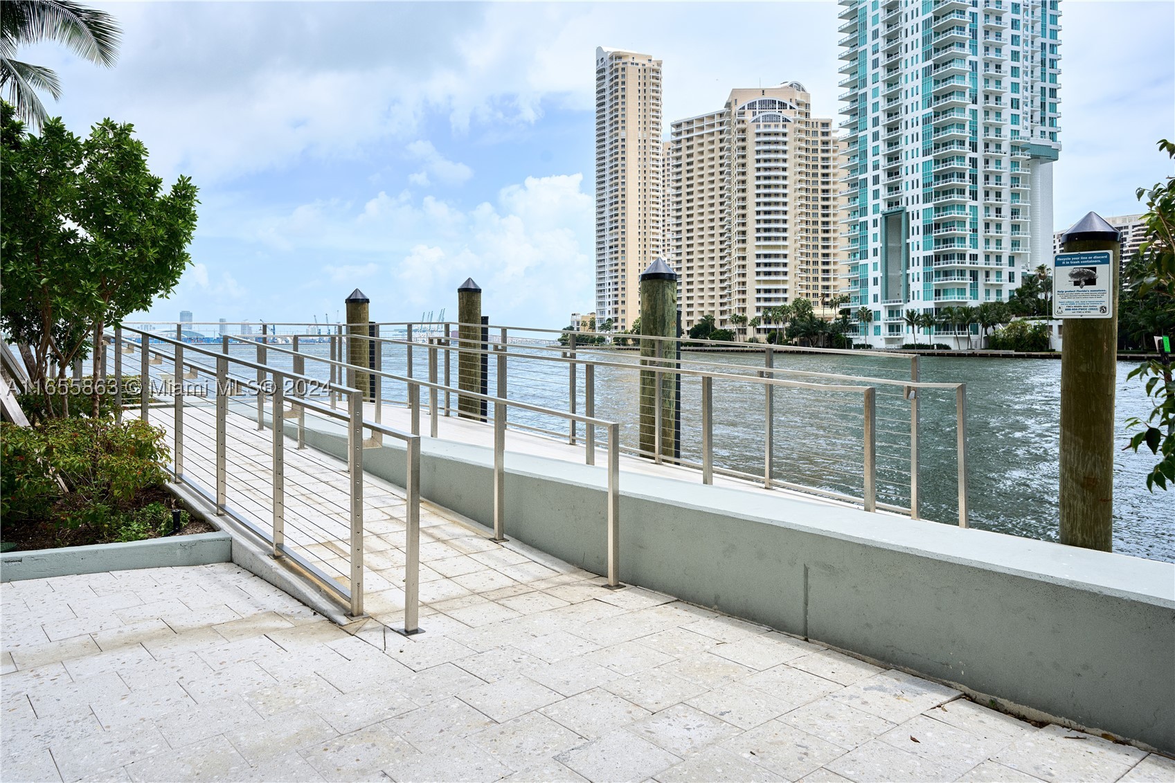 300 Biscayne Blvd Way #3201 Miami, FL 33131