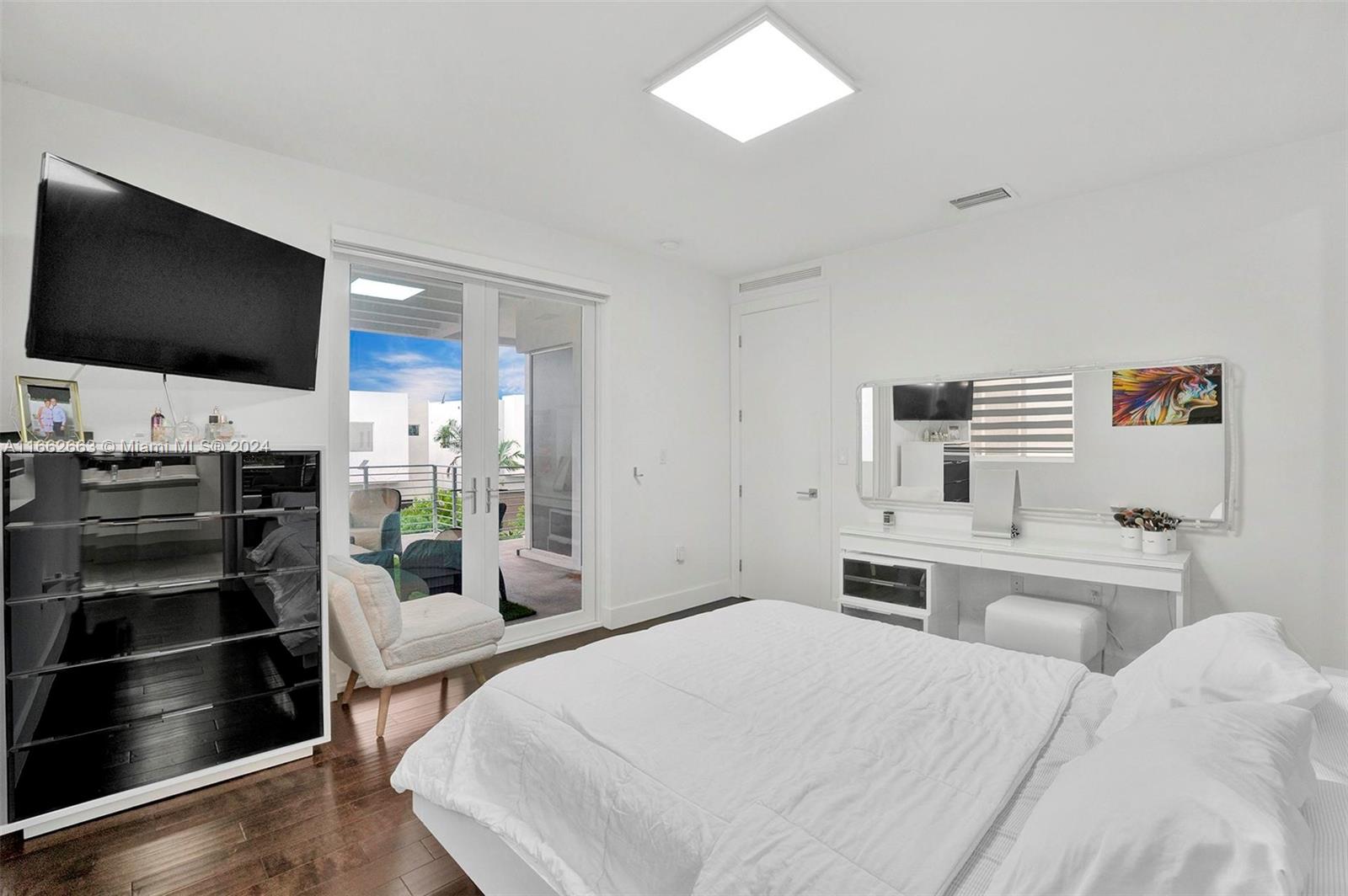 10055 NW 77th St Doral, FL 33178