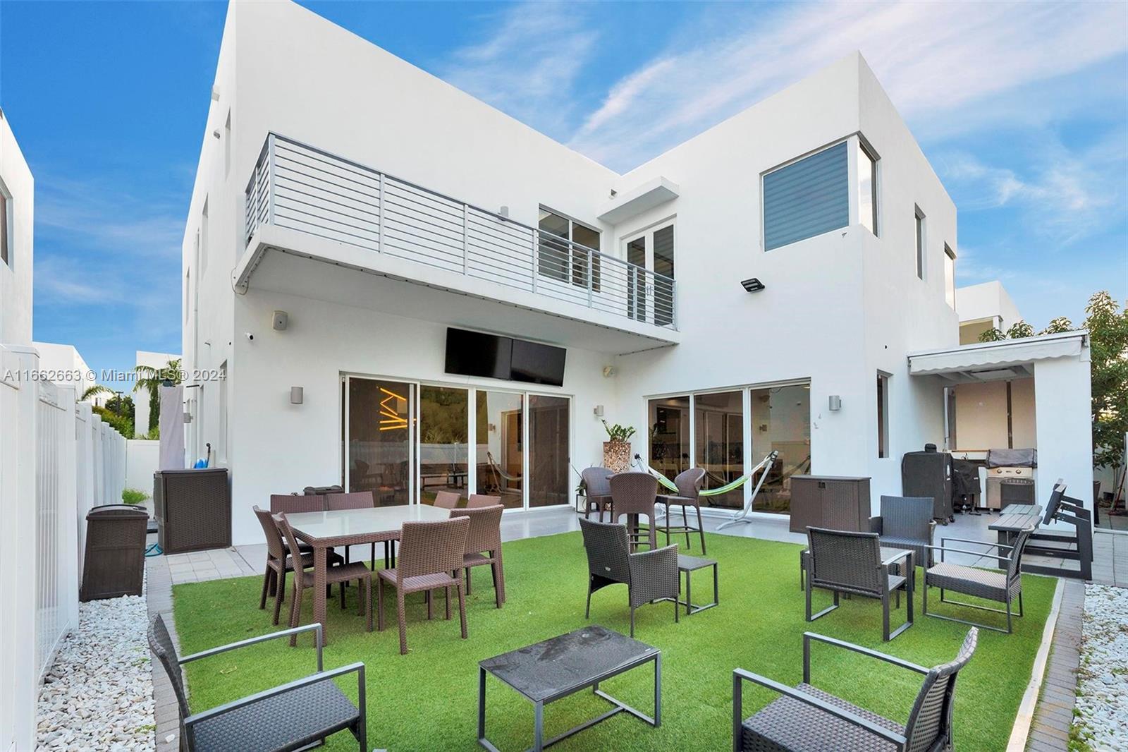 10055 NW 77th St Doral, FL 33178