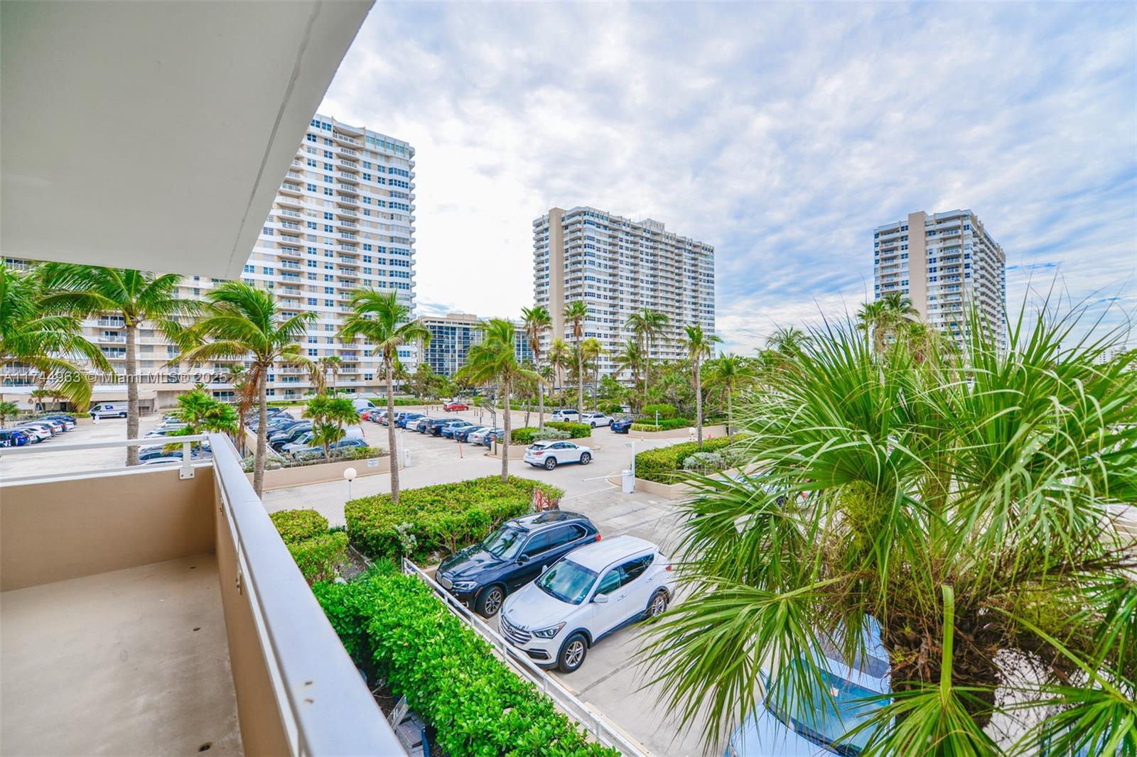 1950 S Ocean Dr #2E