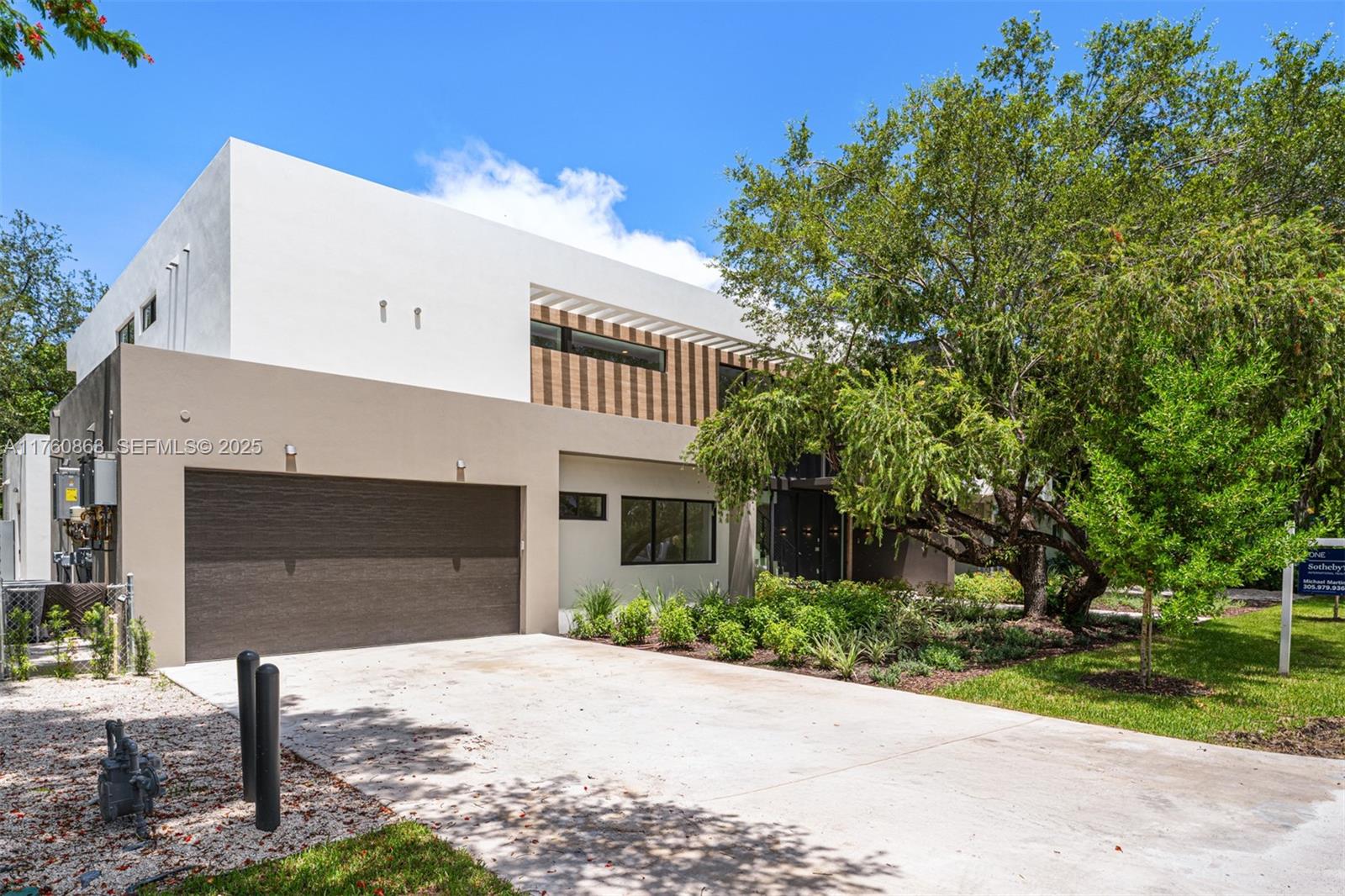 5921 SW 84th St South Miami, FL 33143