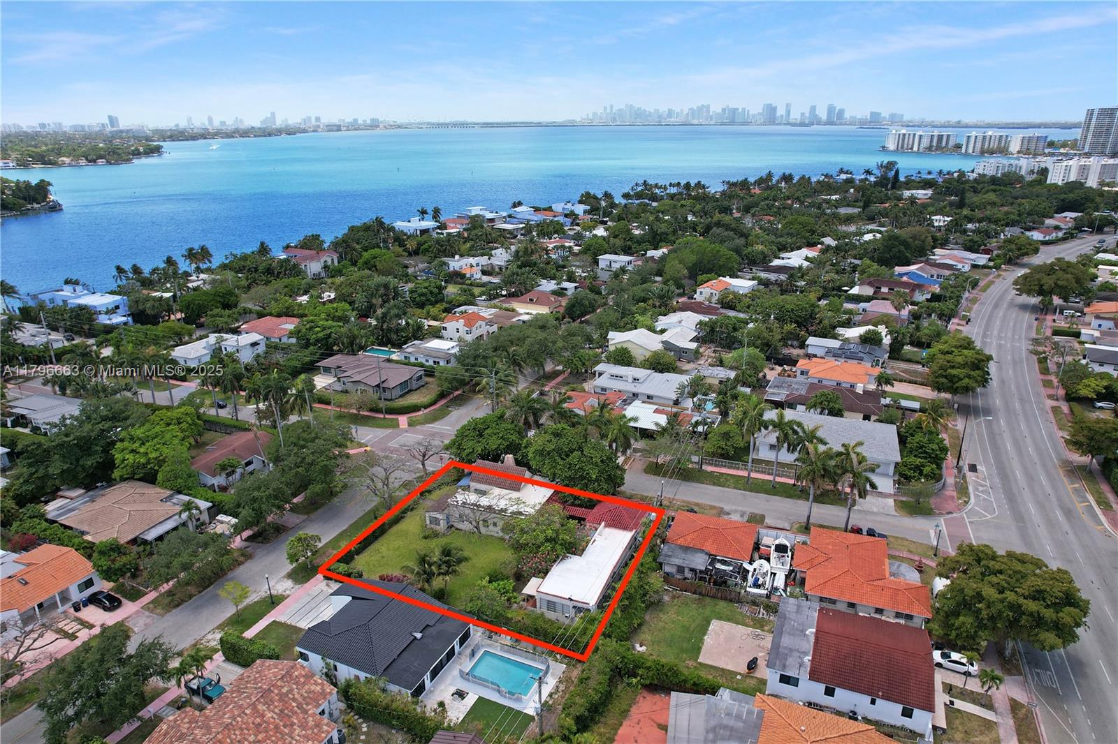 1423 Biarritz Dr Miami Beach, FL 33141