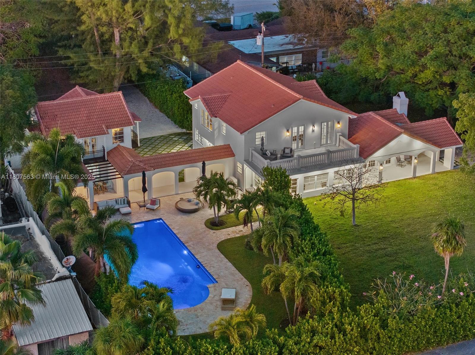 321 SW 1st Ave Boynton Beach, FL 33435