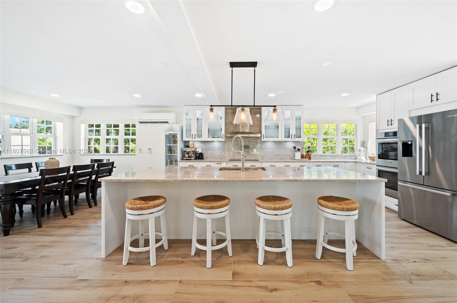 321 SW 1st Ave Boynton Beach, FL 33435