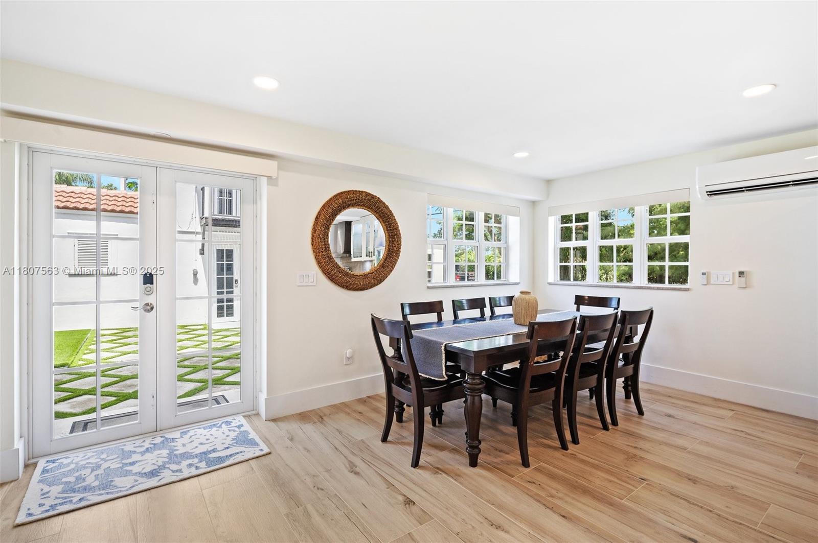 321 SW 1st Ave Boynton Beach, FL 33435