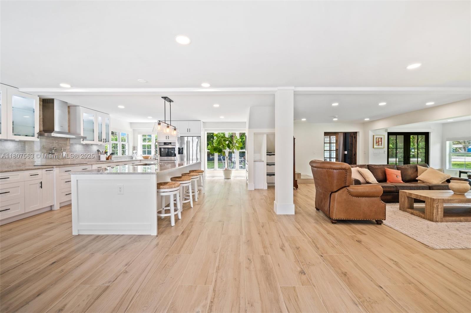 321 SW 1st Ave Boynton Beach, FL 33435