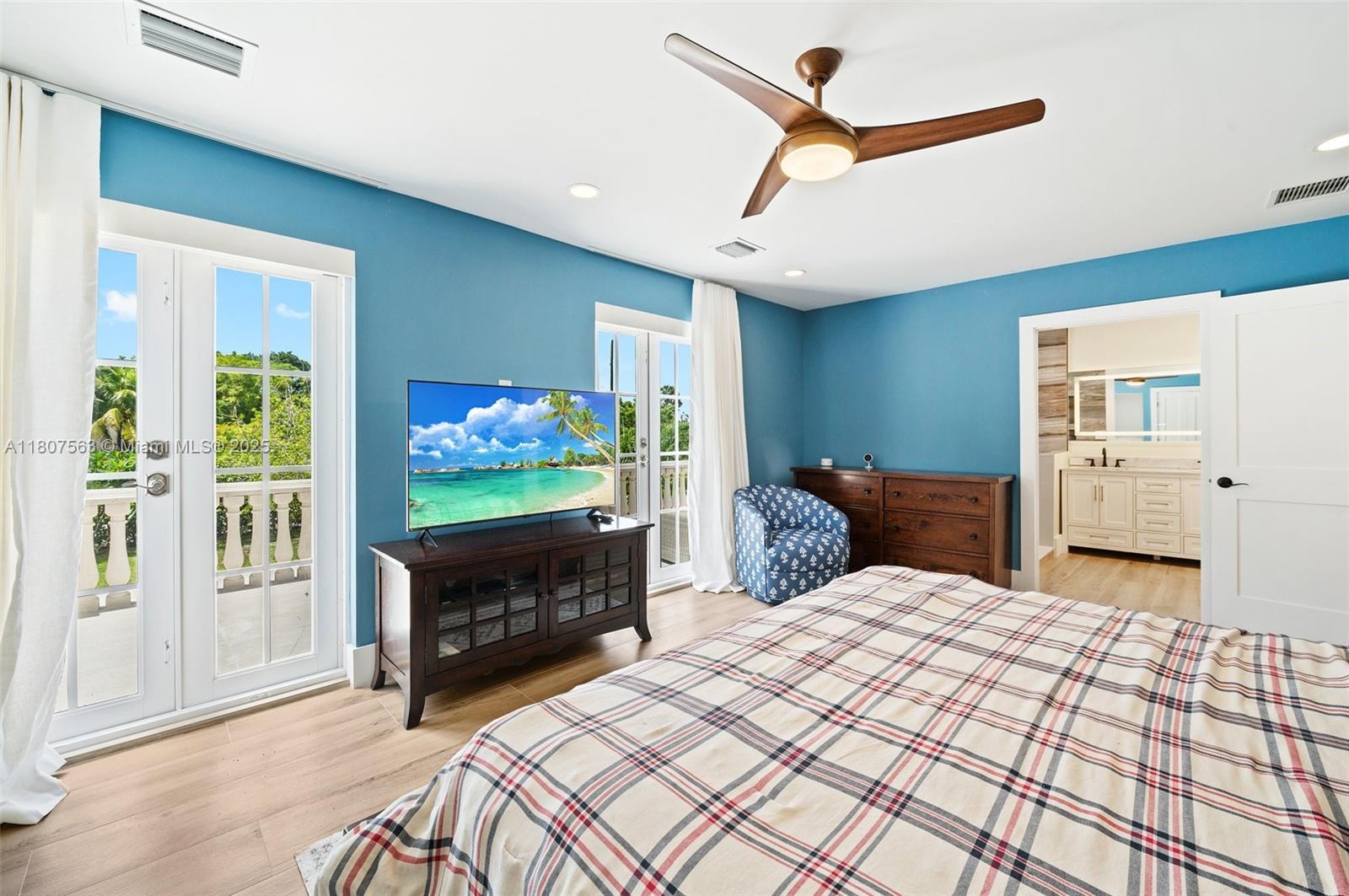 321 SW 1st Ave Boynton Beach, FL 33435