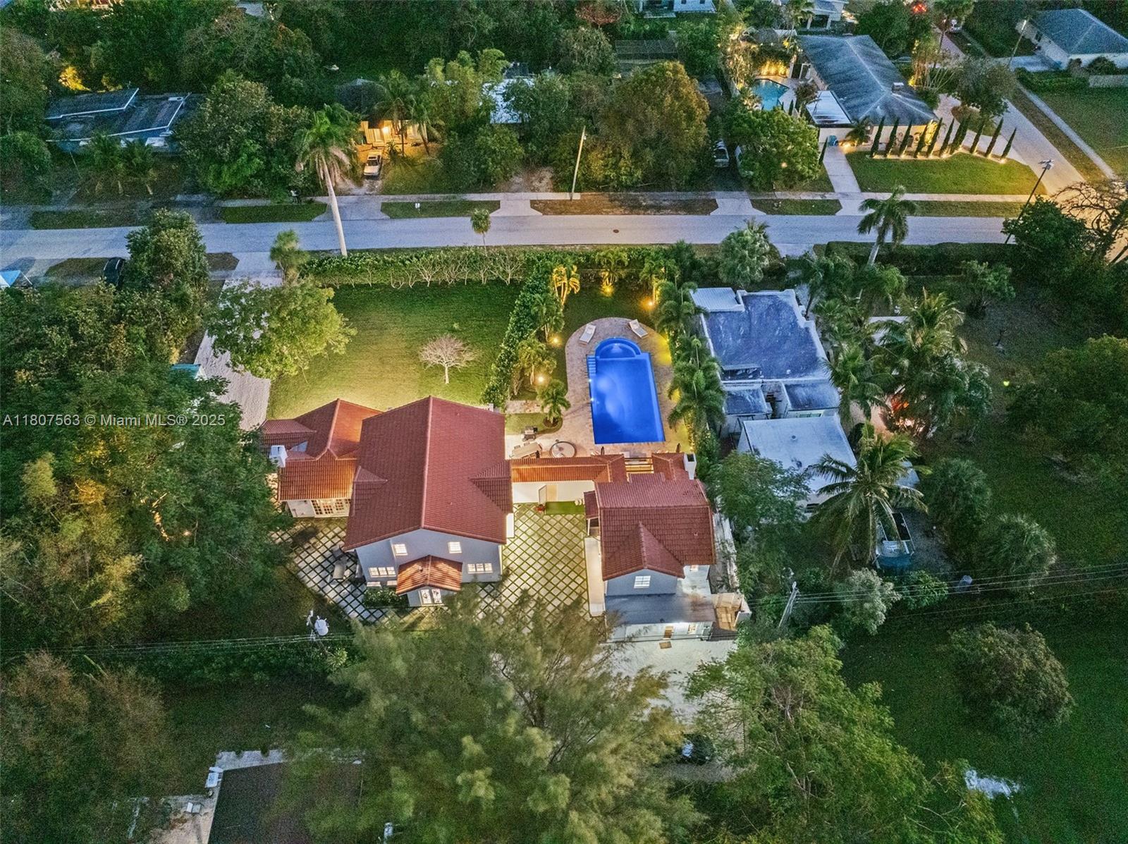 321 SW 1st Ave Boynton Beach, FL 33435