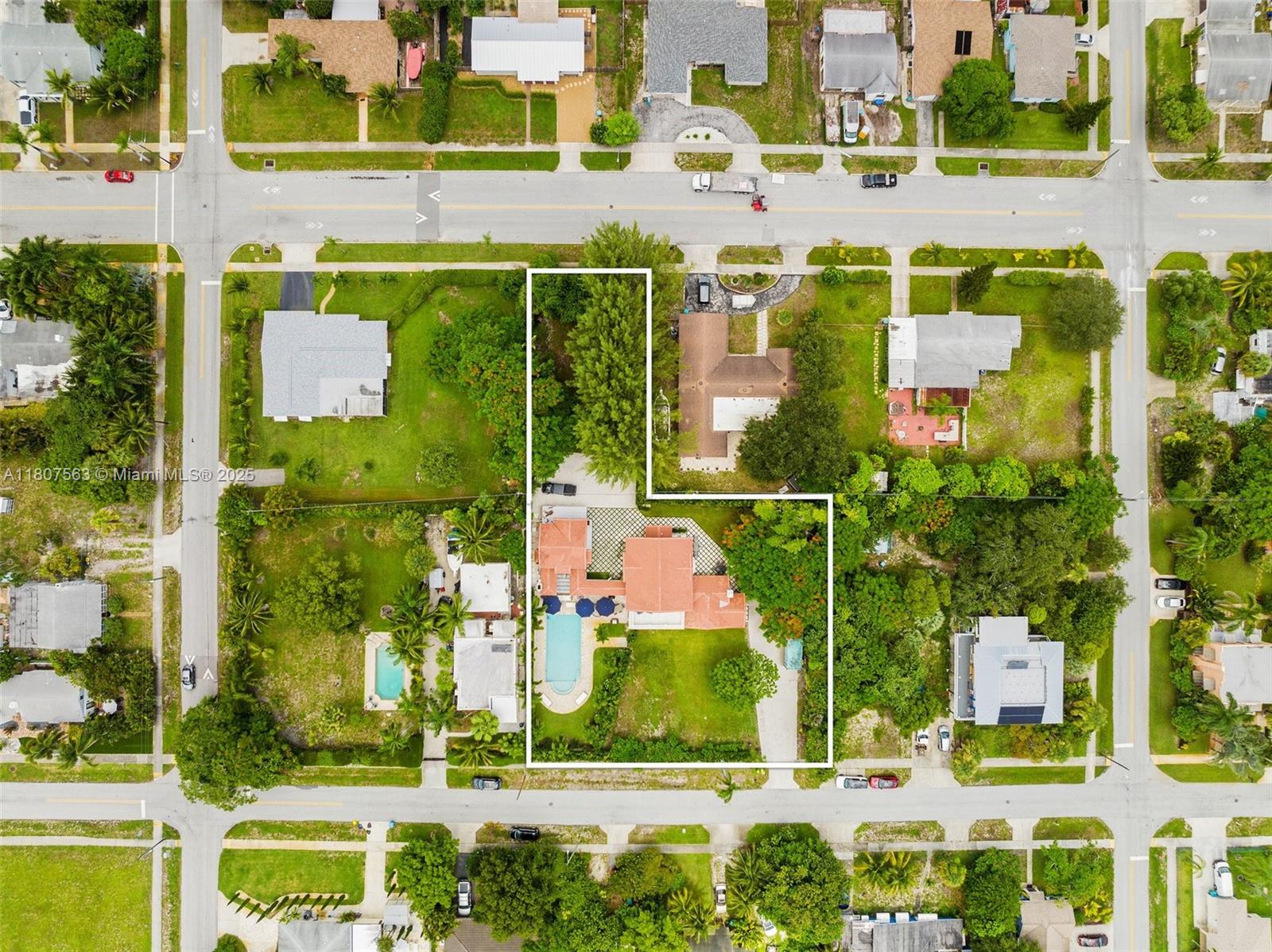 321 SW 1st Ave Boynton Beach, FL 33435