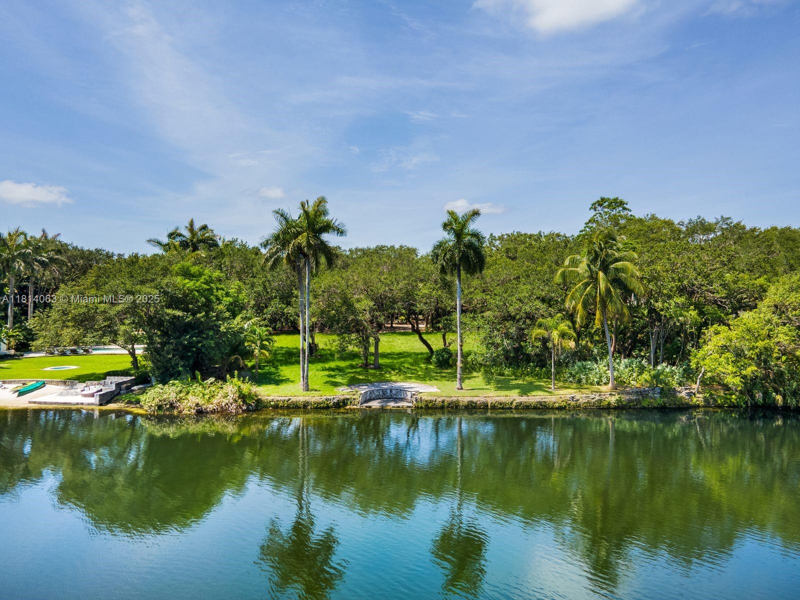 5355 Hammock Dr Coral Gables, FL 33156 5355 Hammock Dr Coral Gables, FL 33156