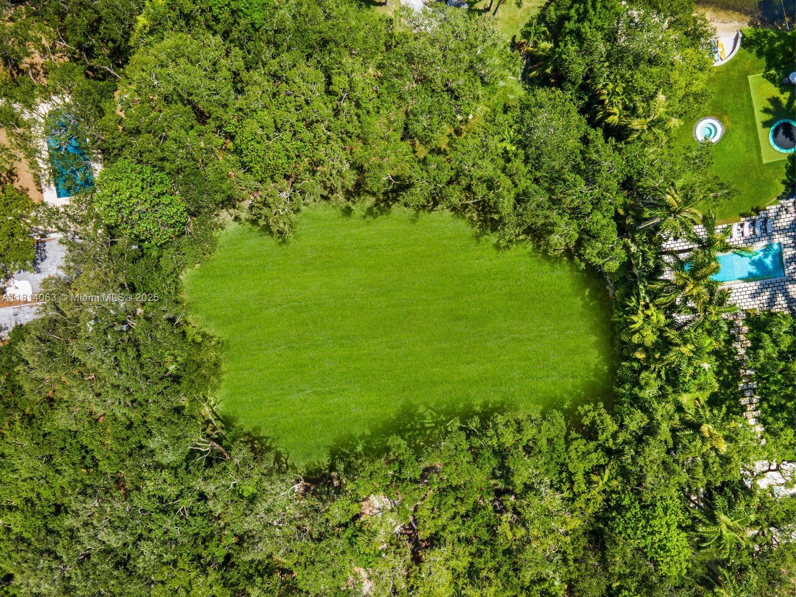 5355 Hammock Dr Coral Gables, FL 33156 5355 Hammock Dr Coral Gables, FL 33156