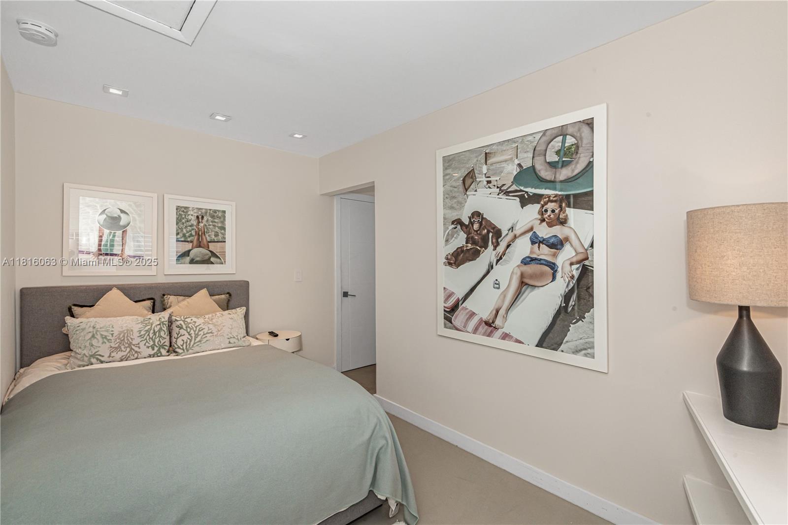 375 Harbor Ct #. Key Biscayne, FL 33149 375 Harbor Ct #. Key Biscayne, FL 33149