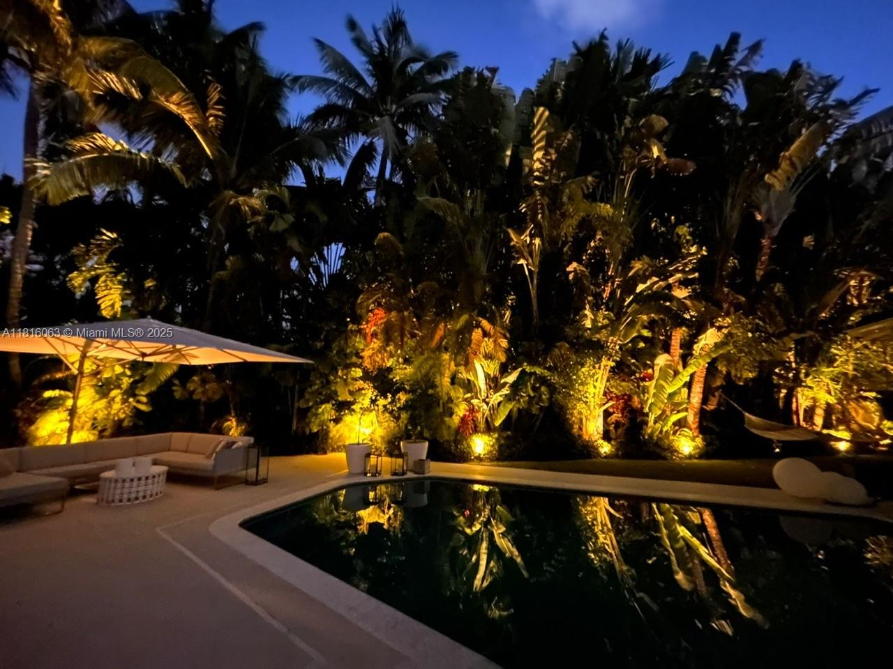 375 Harbor Ct #. Key Biscayne, FL 33149 375 Harbor Ct #. Key Biscayne, FL 33149