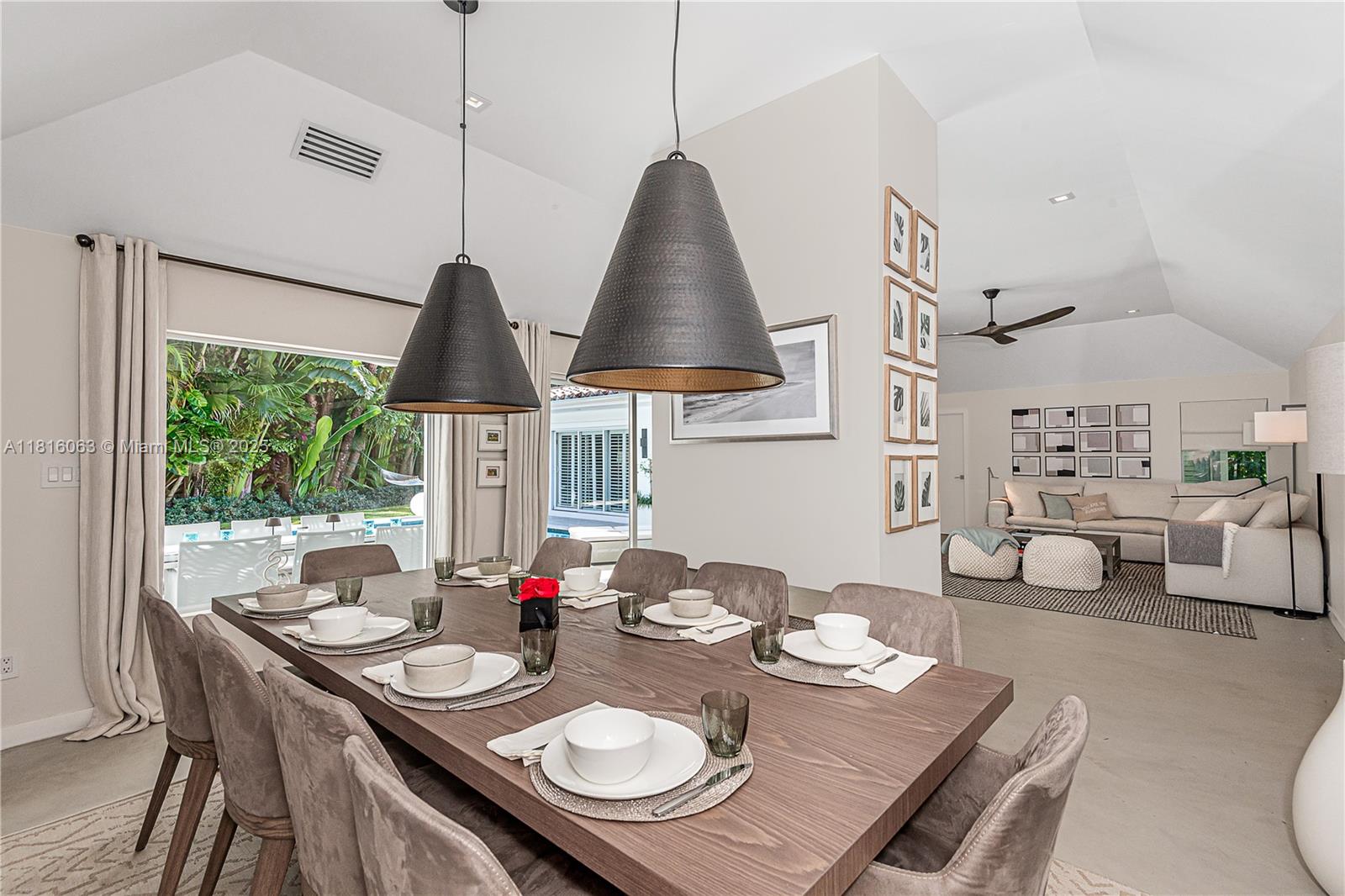 375 Harbor Ct #. Key Biscayne, FL 33149 375 Harbor Ct #. Key Biscayne, FL 33149