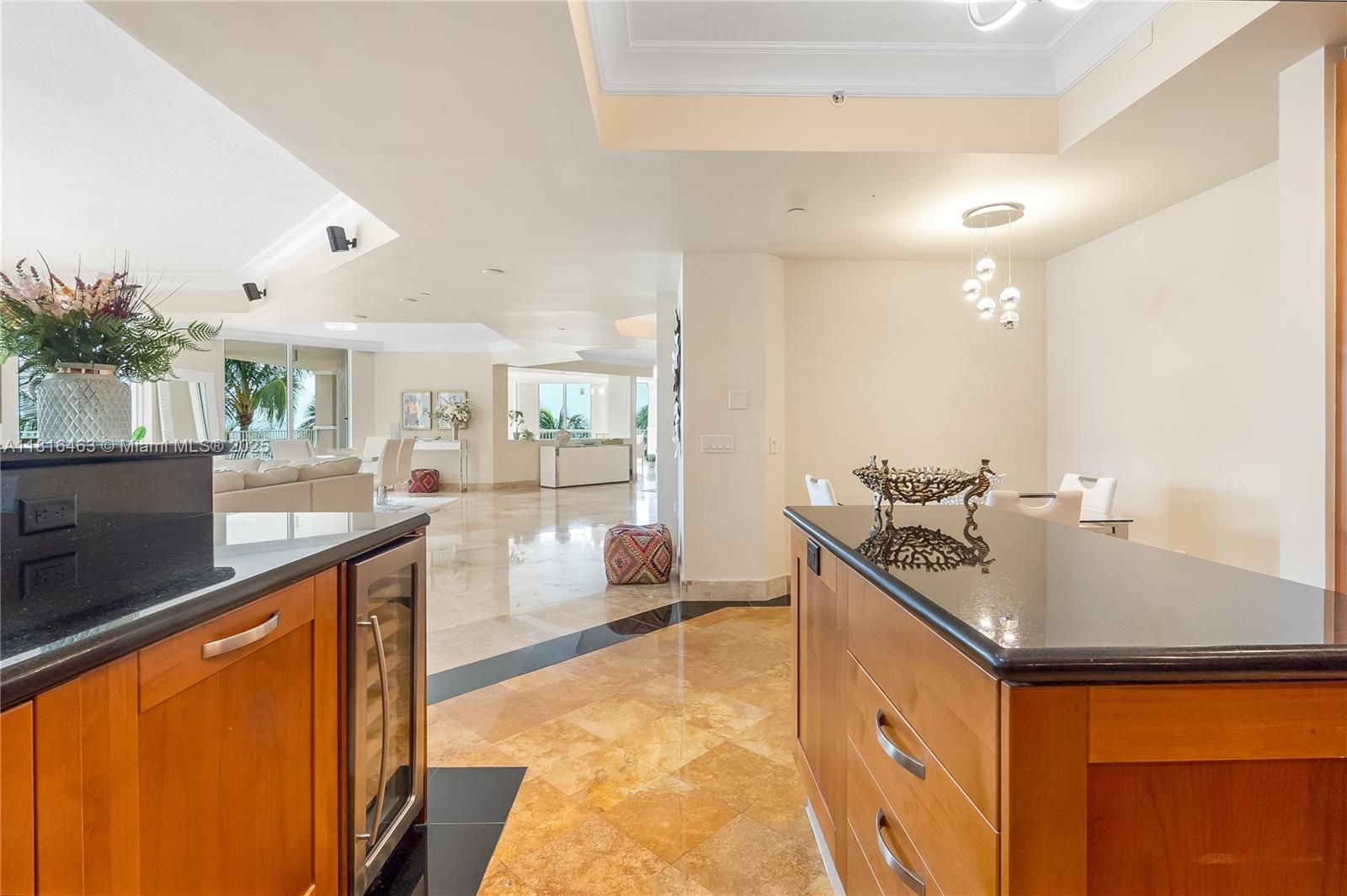 1460 S Ocean Blvd #304 Lauderdale By The Sea, FL 33062