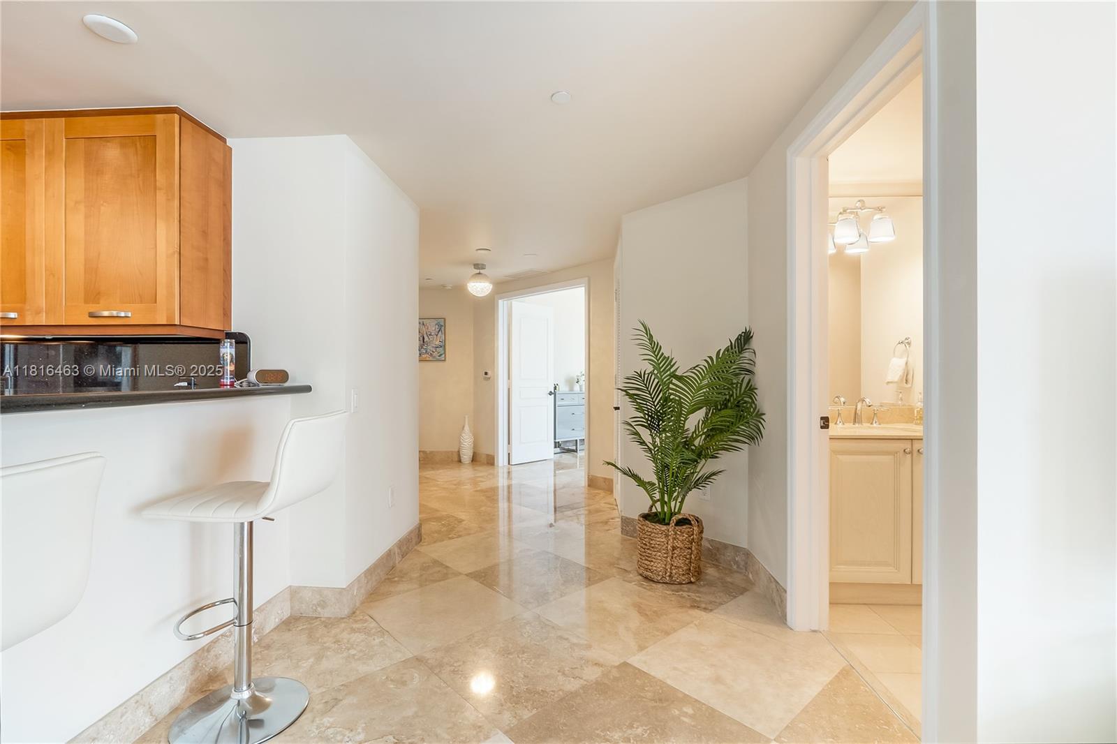 1460 S Ocean Blvd #304 Lauderdale By The Sea, FL 33062