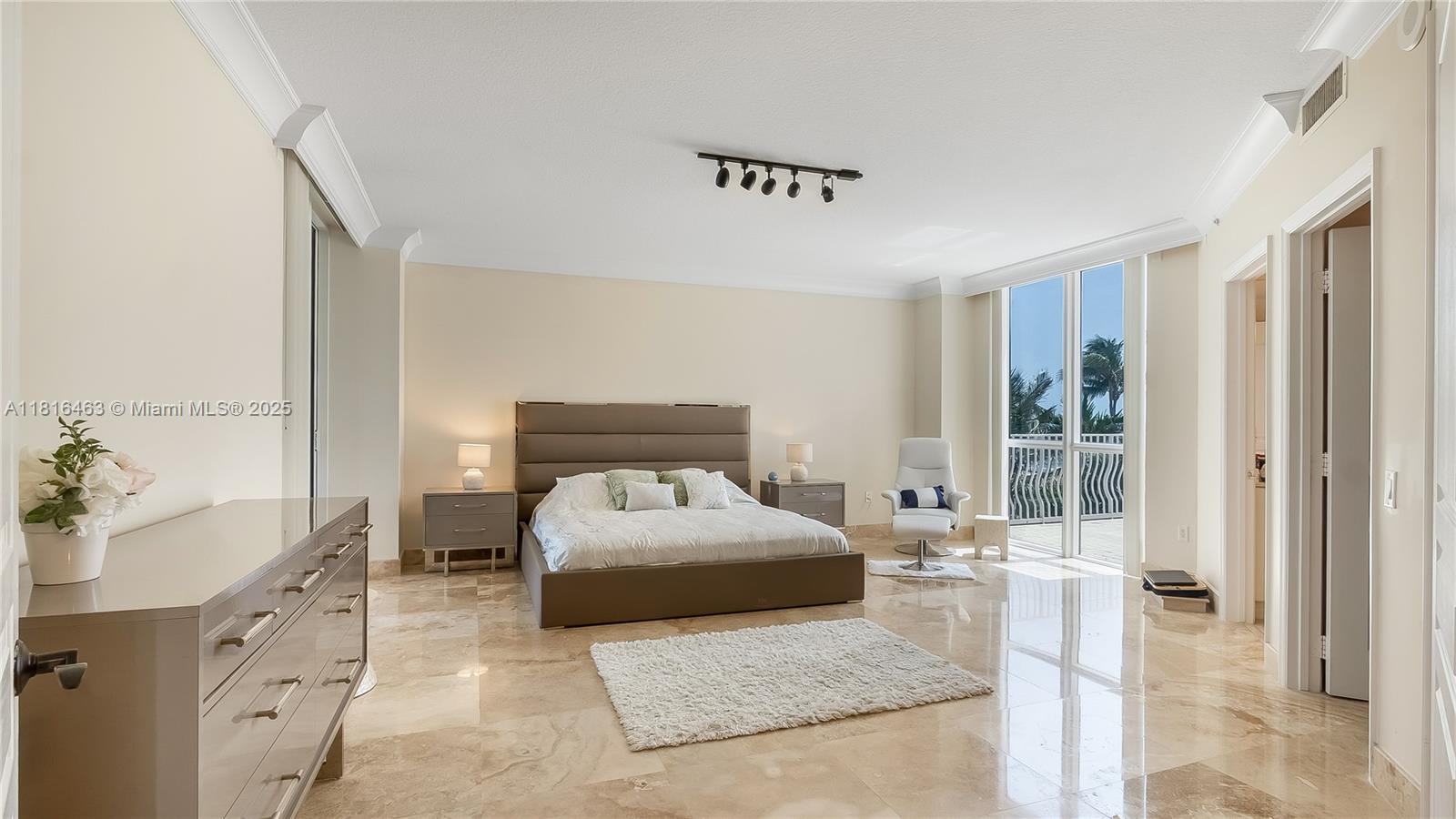 1460 S Ocean Blvd #304 Lauderdale By The Sea, FL 33062