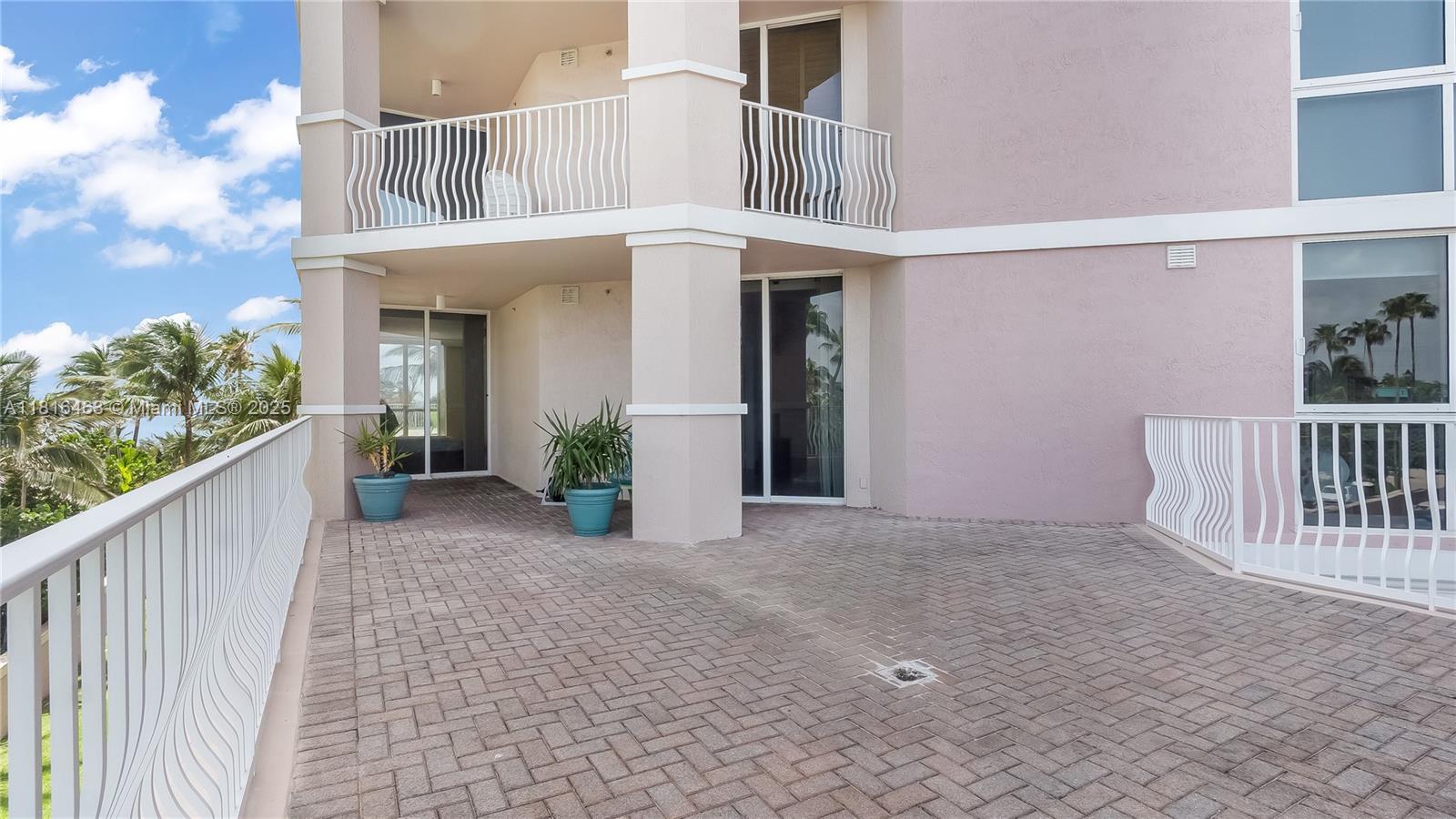 1460 S Ocean Blvd #304 Lauderdale By The Sea, FL 33062