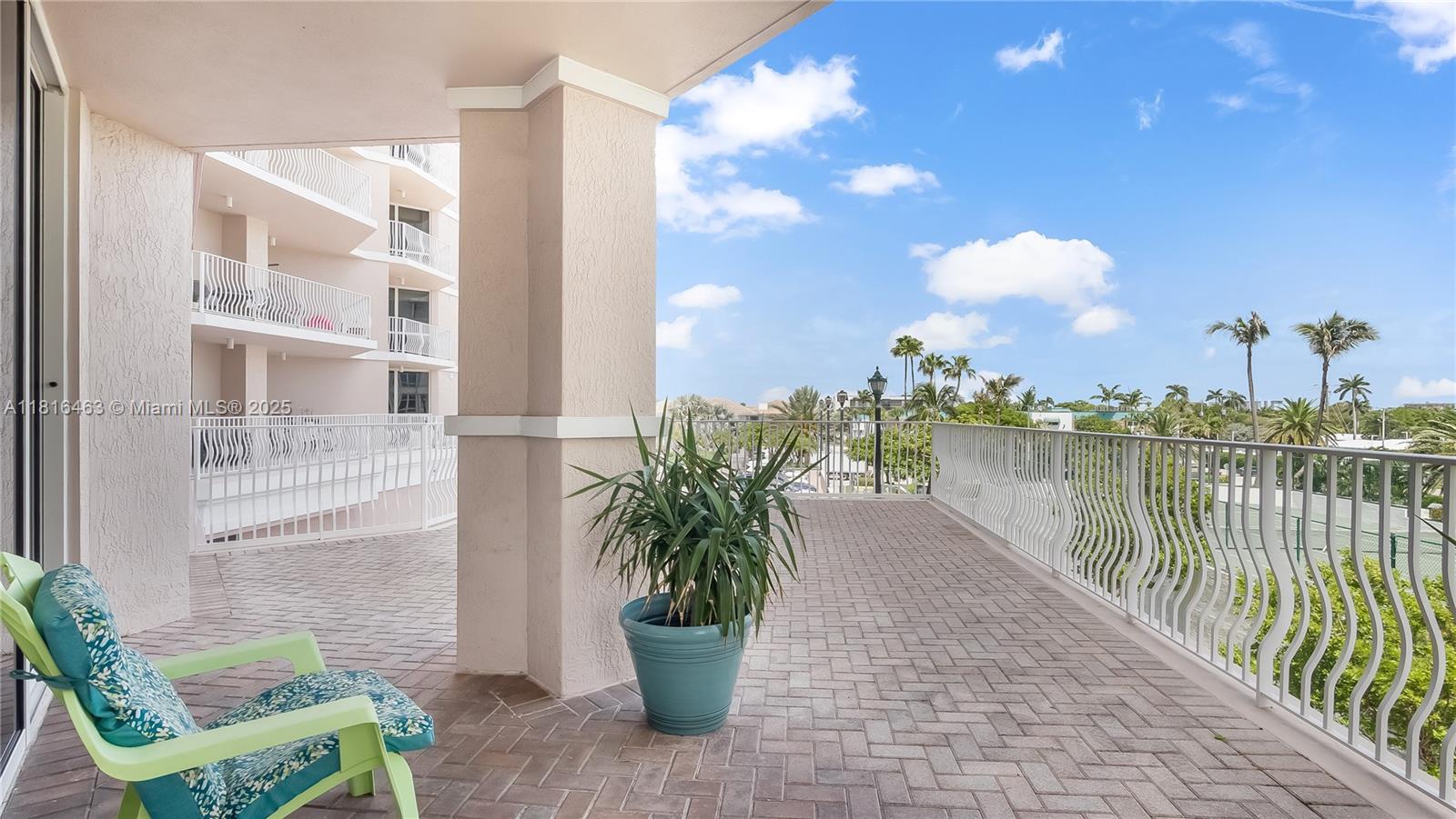 1460 S Ocean Blvd #304 Lauderdale By The Sea, FL 33062