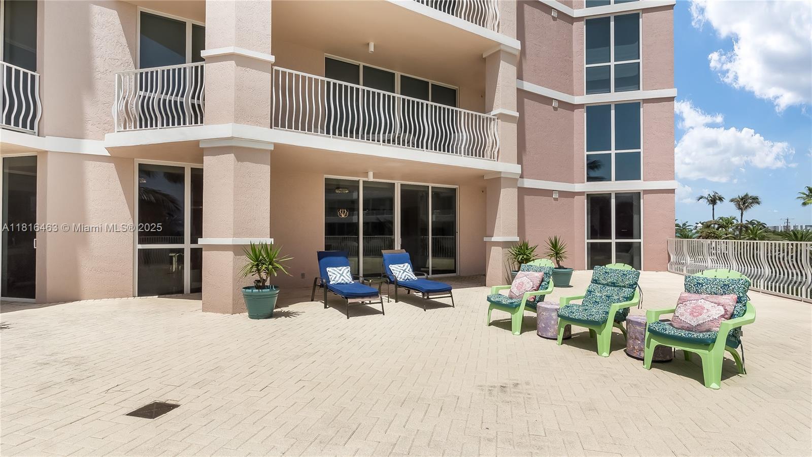 1460 S Ocean Blvd #304 Lauderdale By The Sea, FL 33062