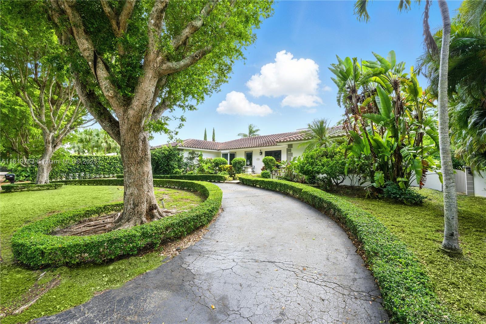 13454 SW 58th Ave,Pinecrest, FL 33156