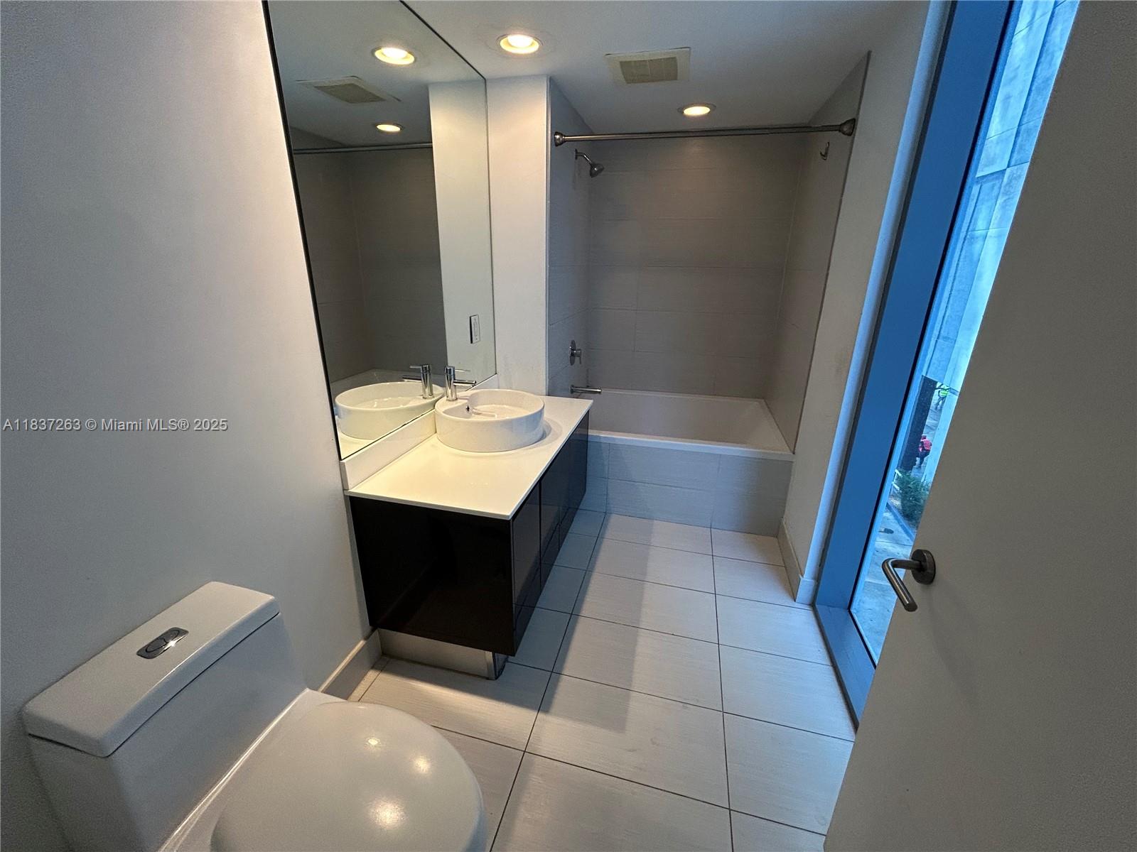 image Mybrickell Condo9