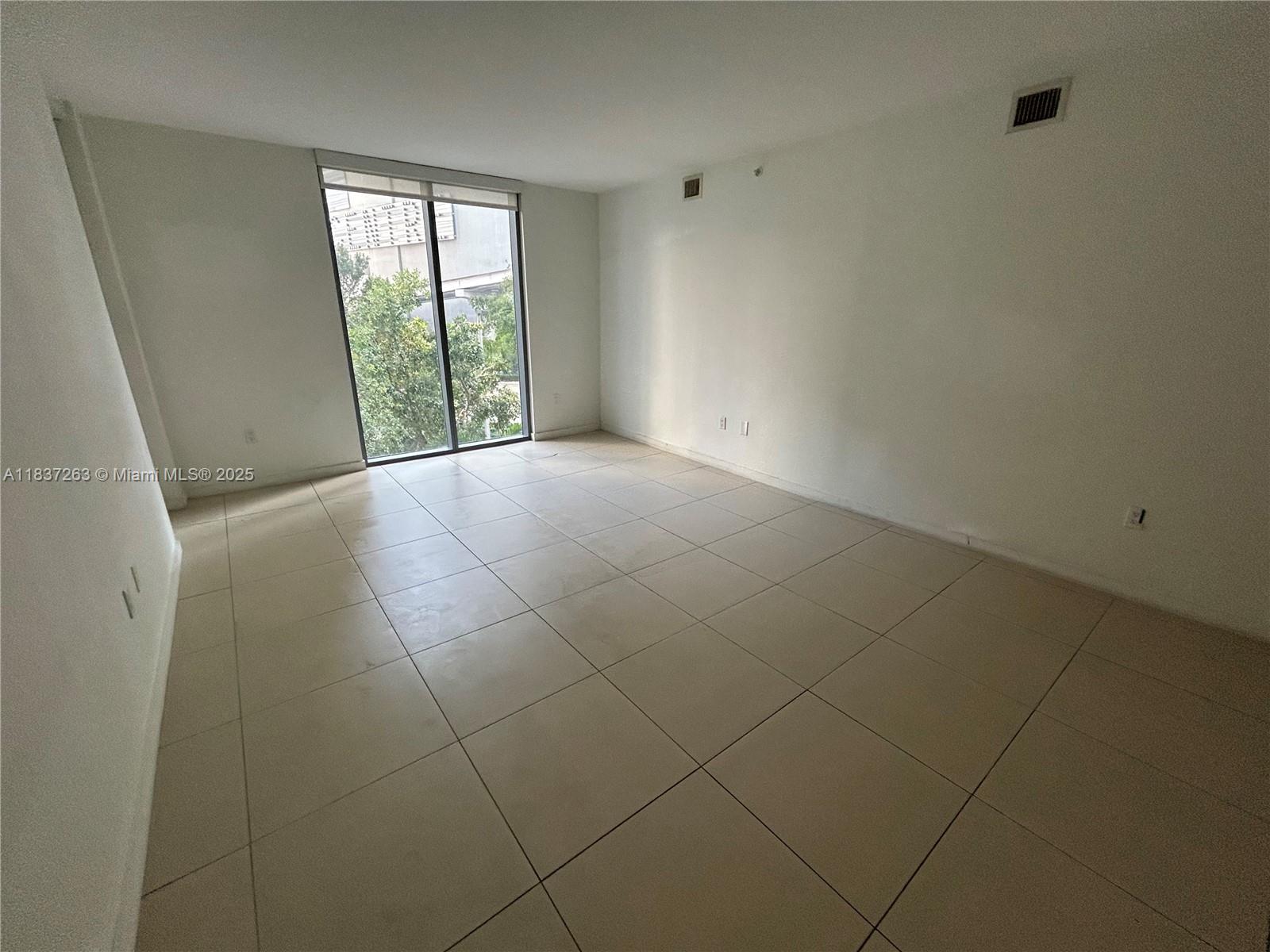 image Mybrickell Condo5