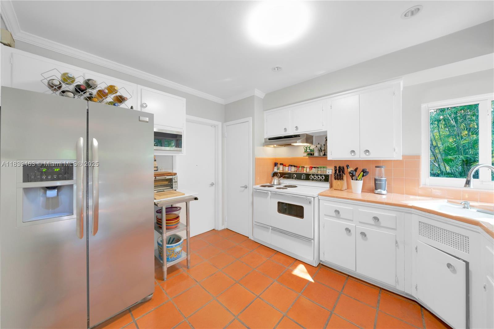 2665 SW 17th Ave Miami, FL 33133