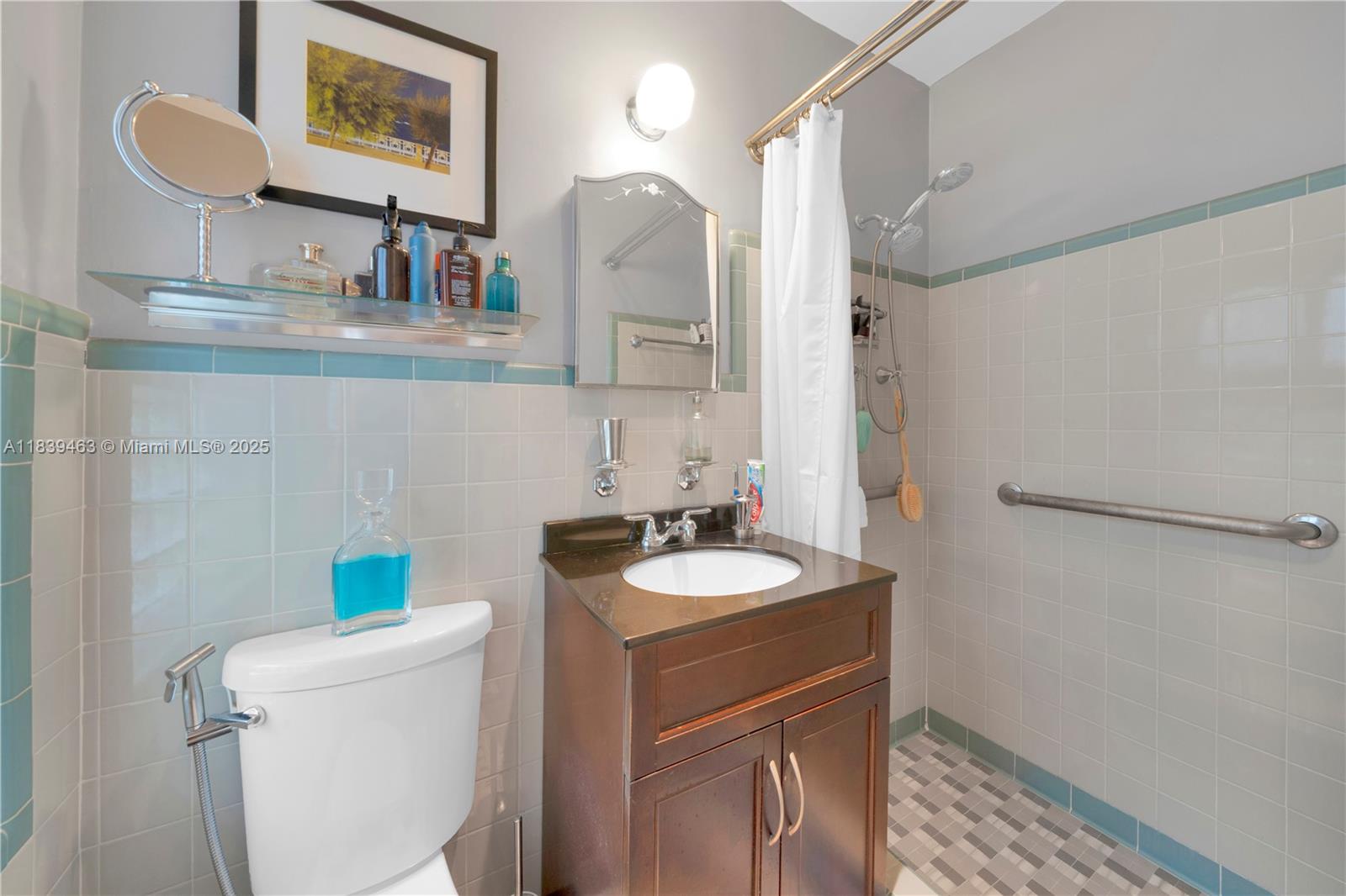 2665 SW 17th Ave Miami, FL 33133