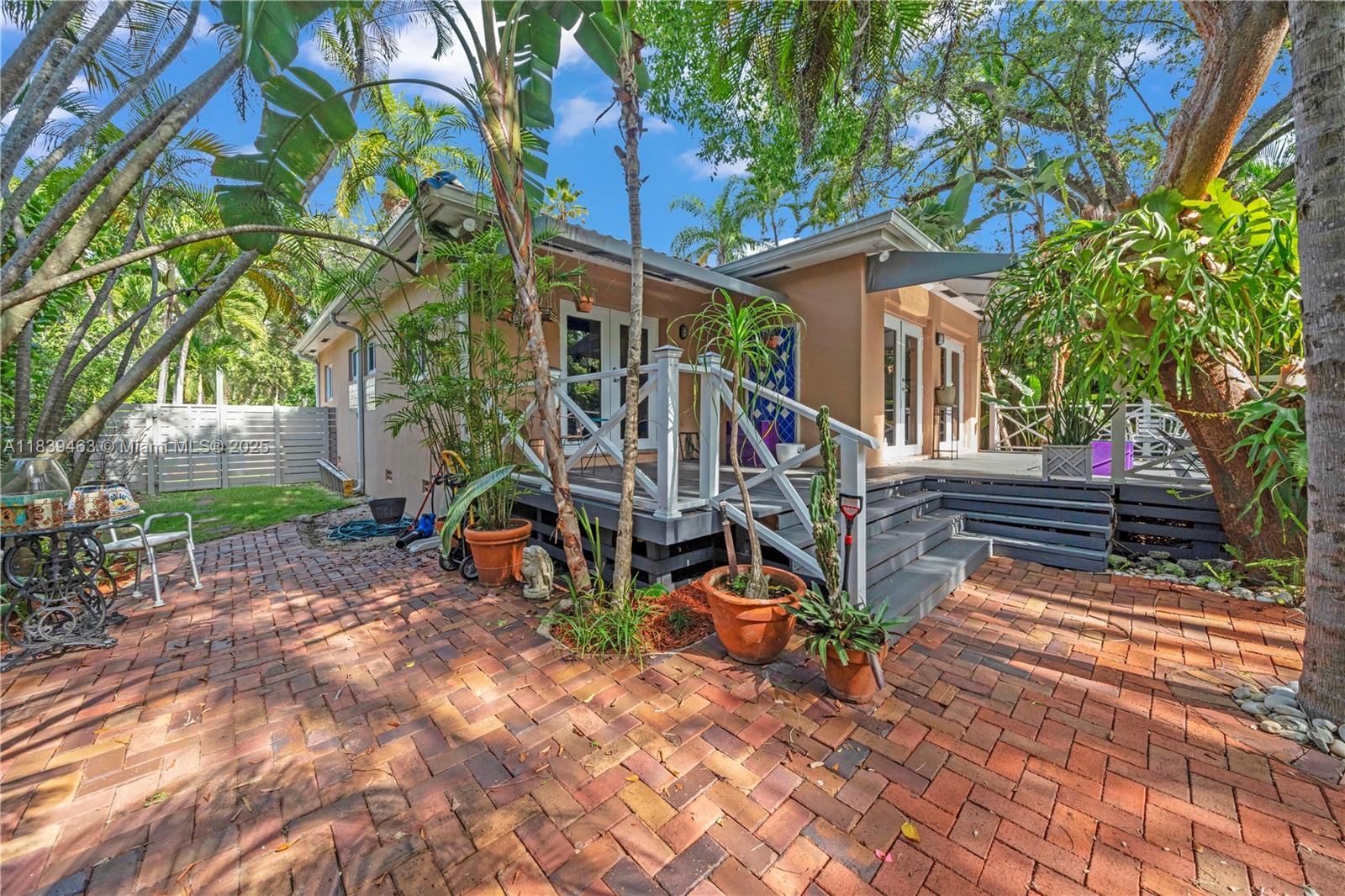 2665 SW 17th Ave Miami, FL 33133