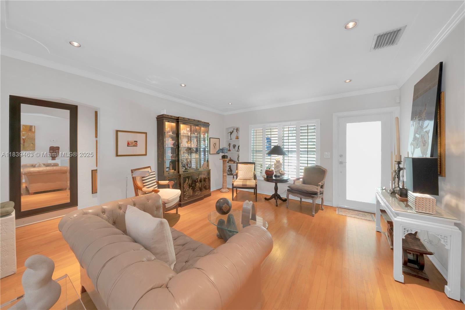 2665 SW 17th Ave Miami, FL 33133