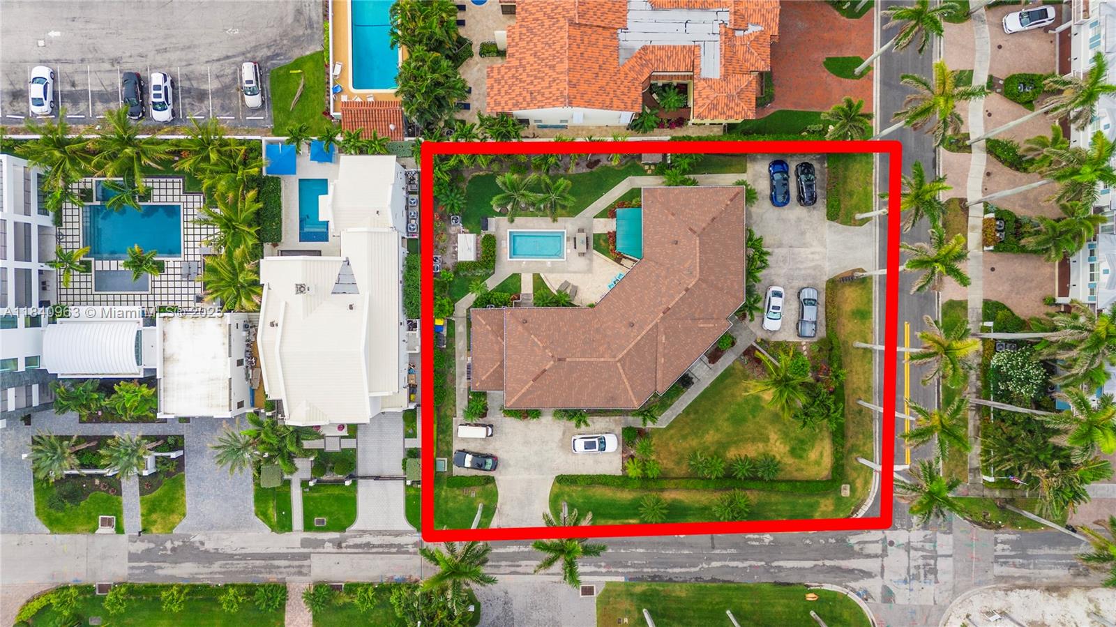 99 Seabreeze Ave #1