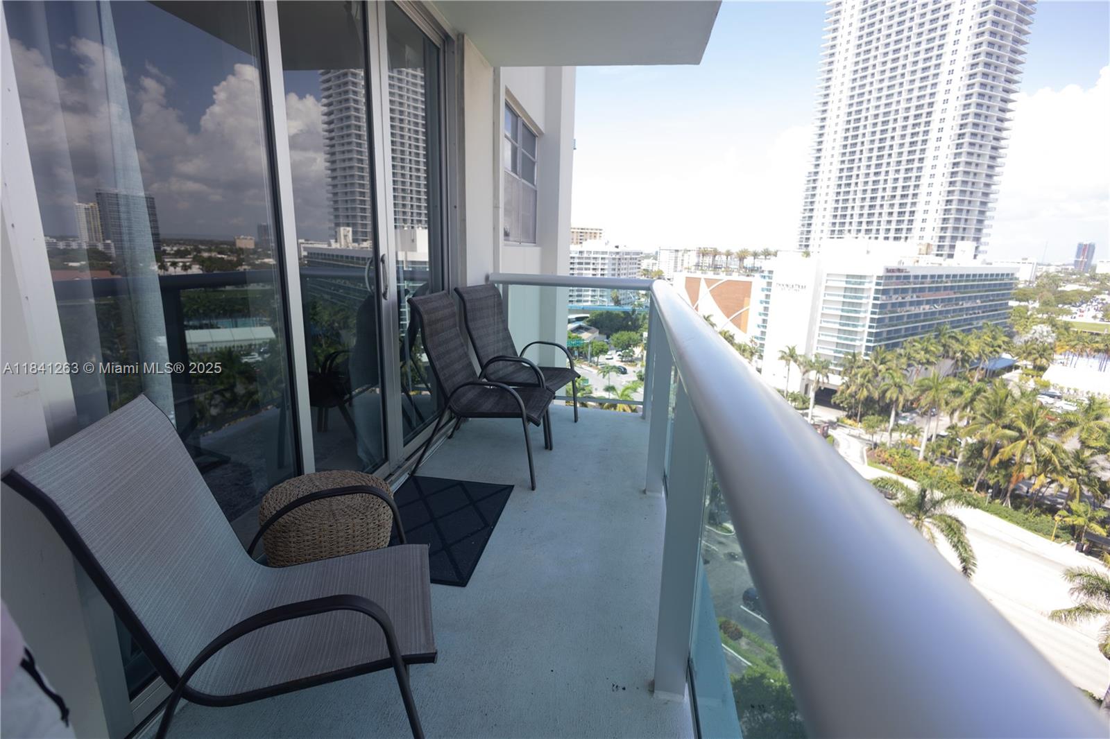 3901 S Ocean Dr #11P
