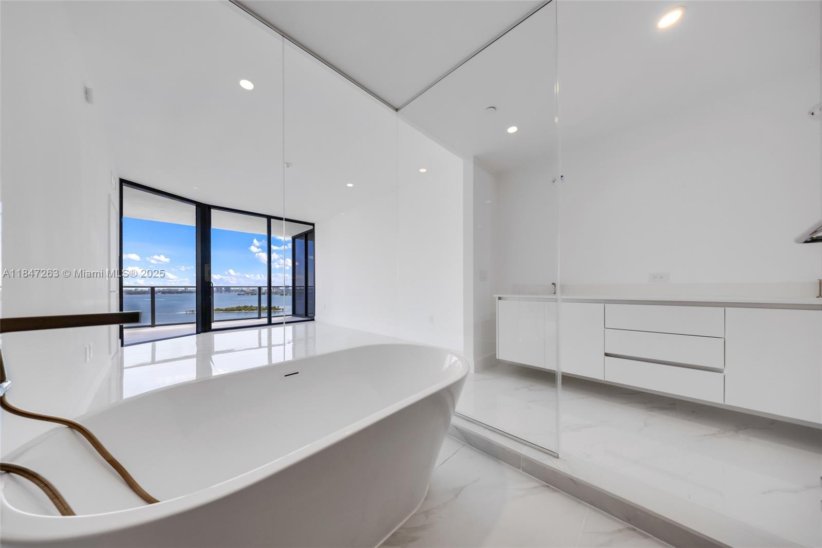image Aria Reserve Miami41