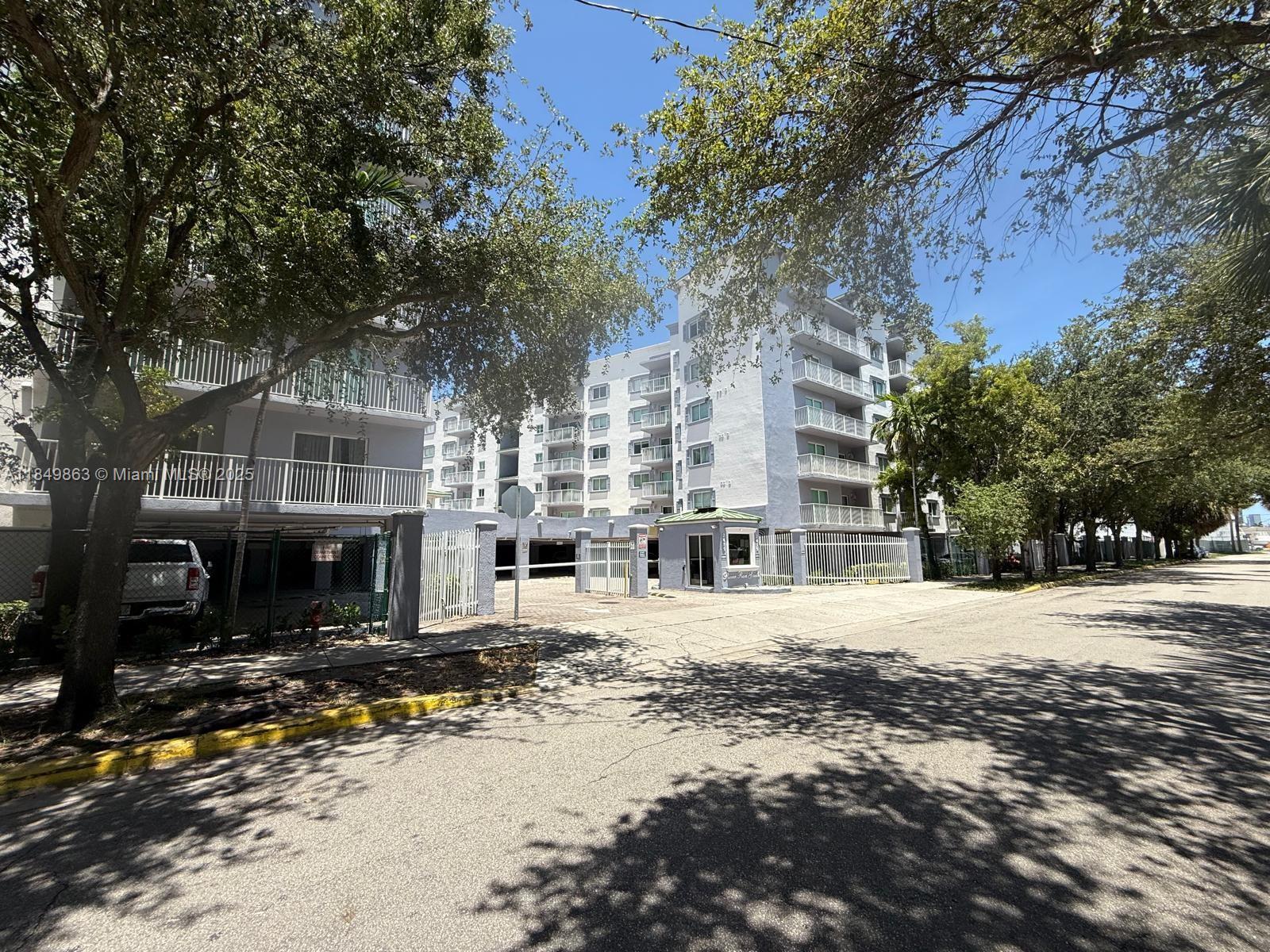 2415 NW 16th St Rd #202-1