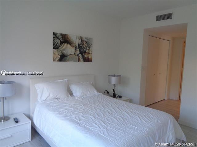 image Beachwalk Condominium11