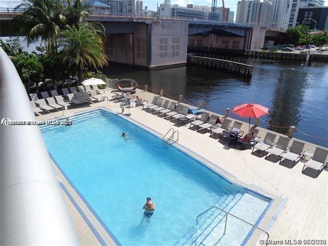image Beachwalk Condominium18