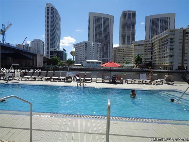 image Beachwalk Condominium19