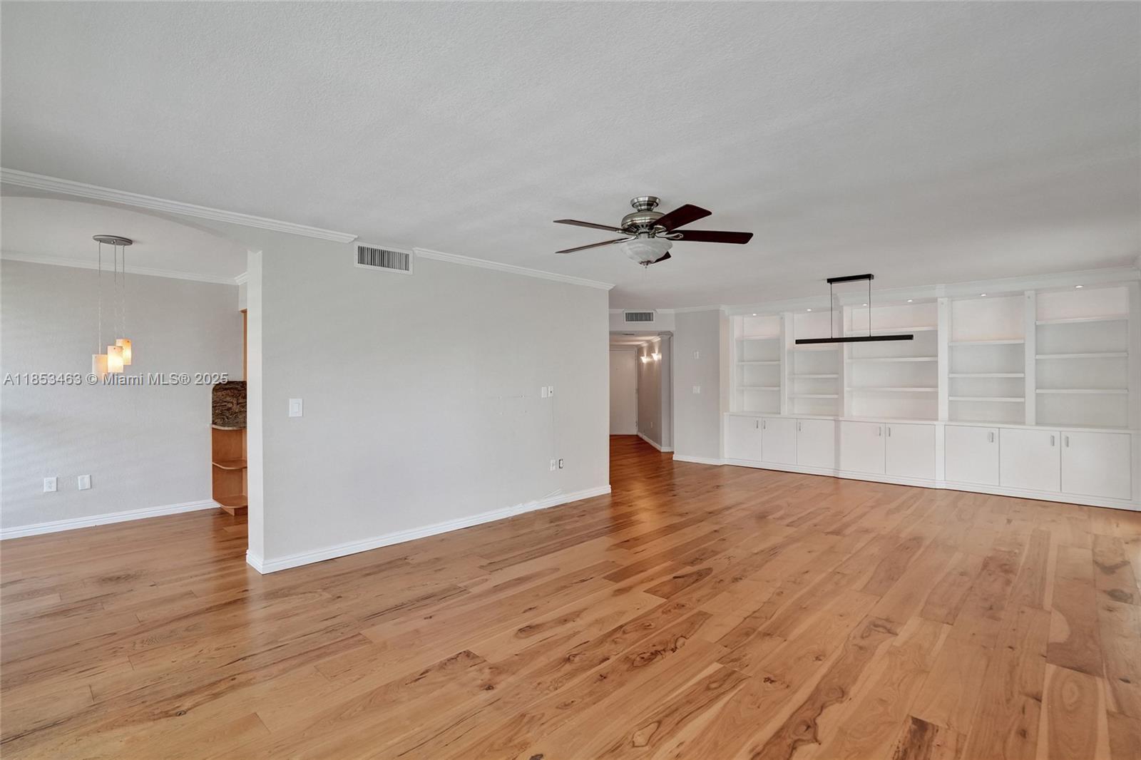 1101 River Reach Dr #110