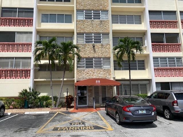 215 SE 3rd Ave #305A