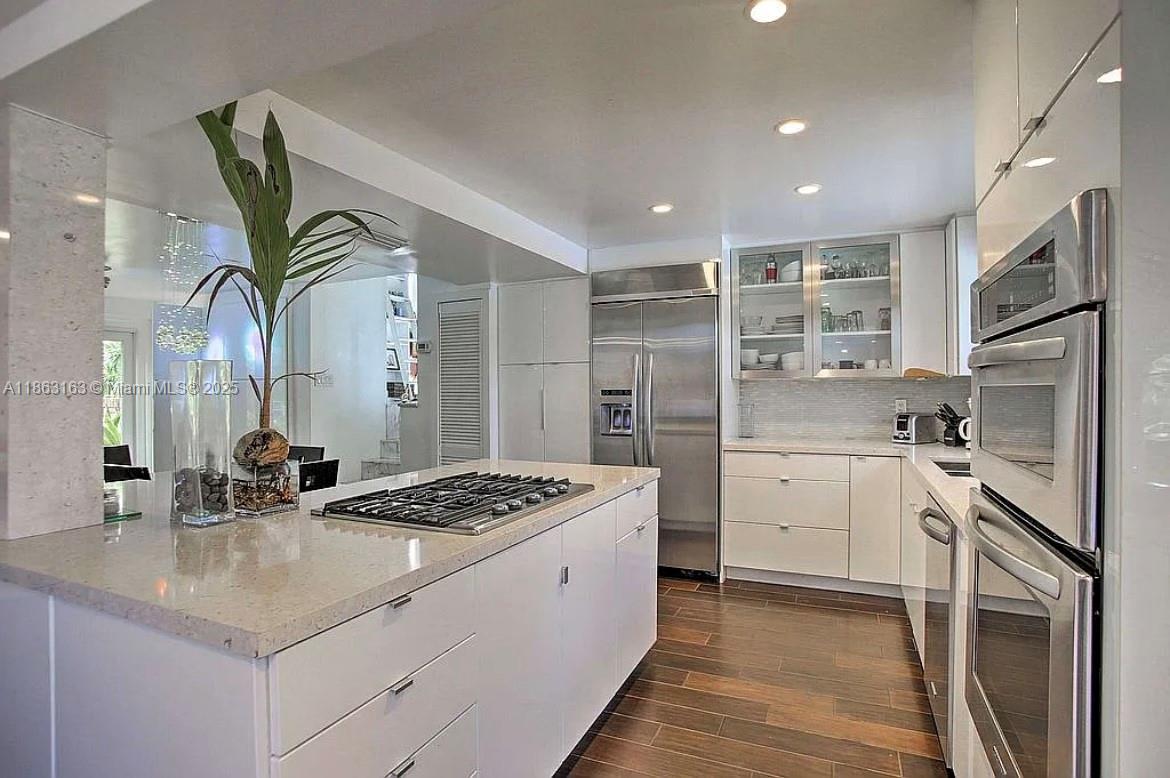 2413 Nassau Ln