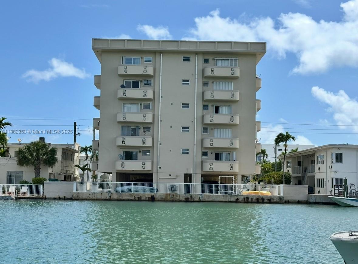 8400 Byron Ave #5D