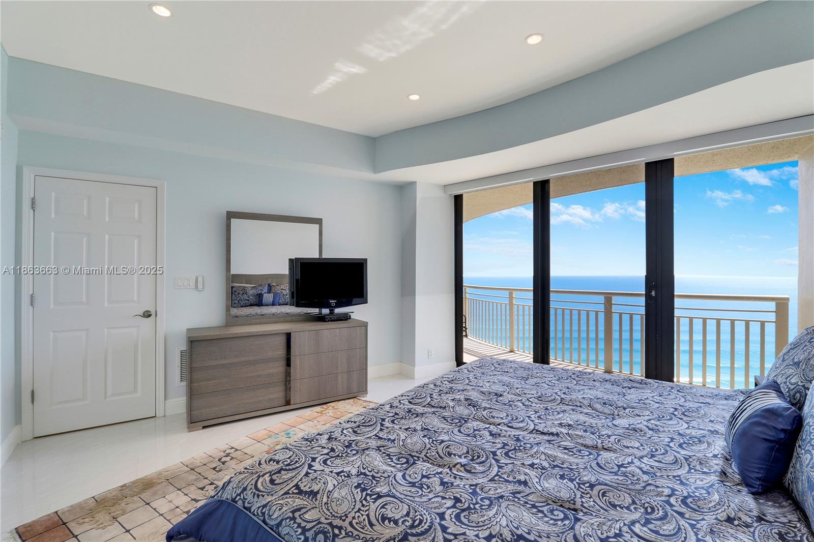 3000 N Ocean Dr #PH-D Singer Island, FL 33404