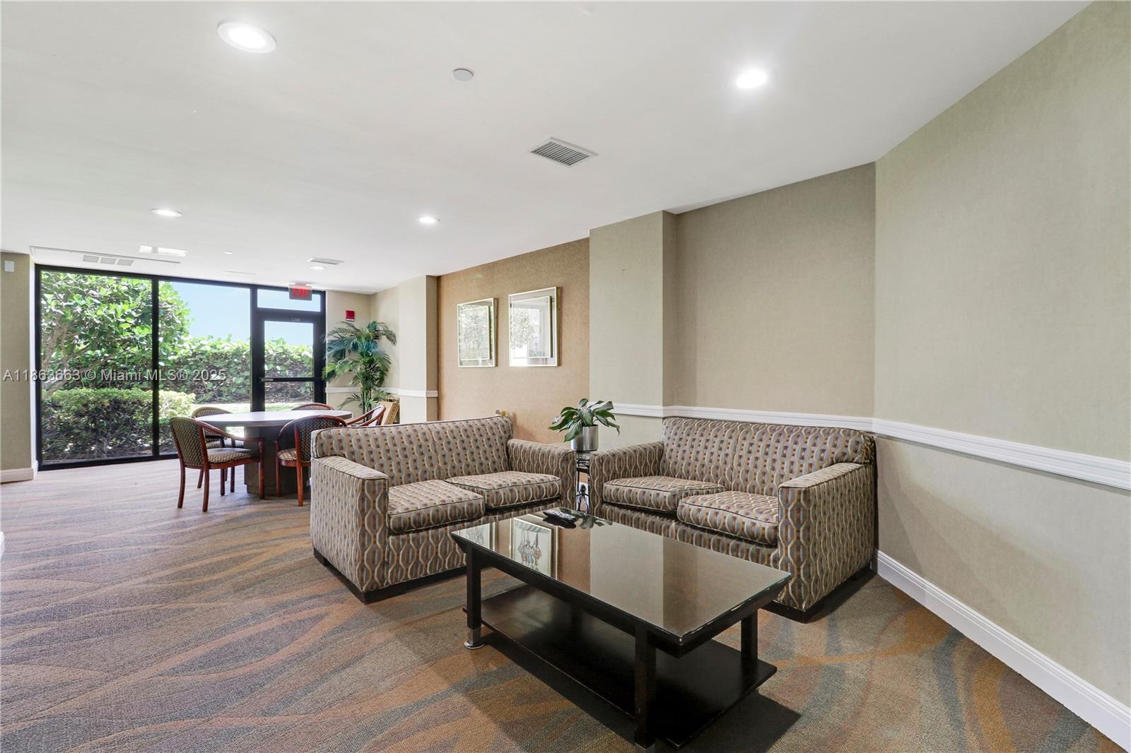 3000 N Ocean Dr #PH-D Singer Island, FL 33404